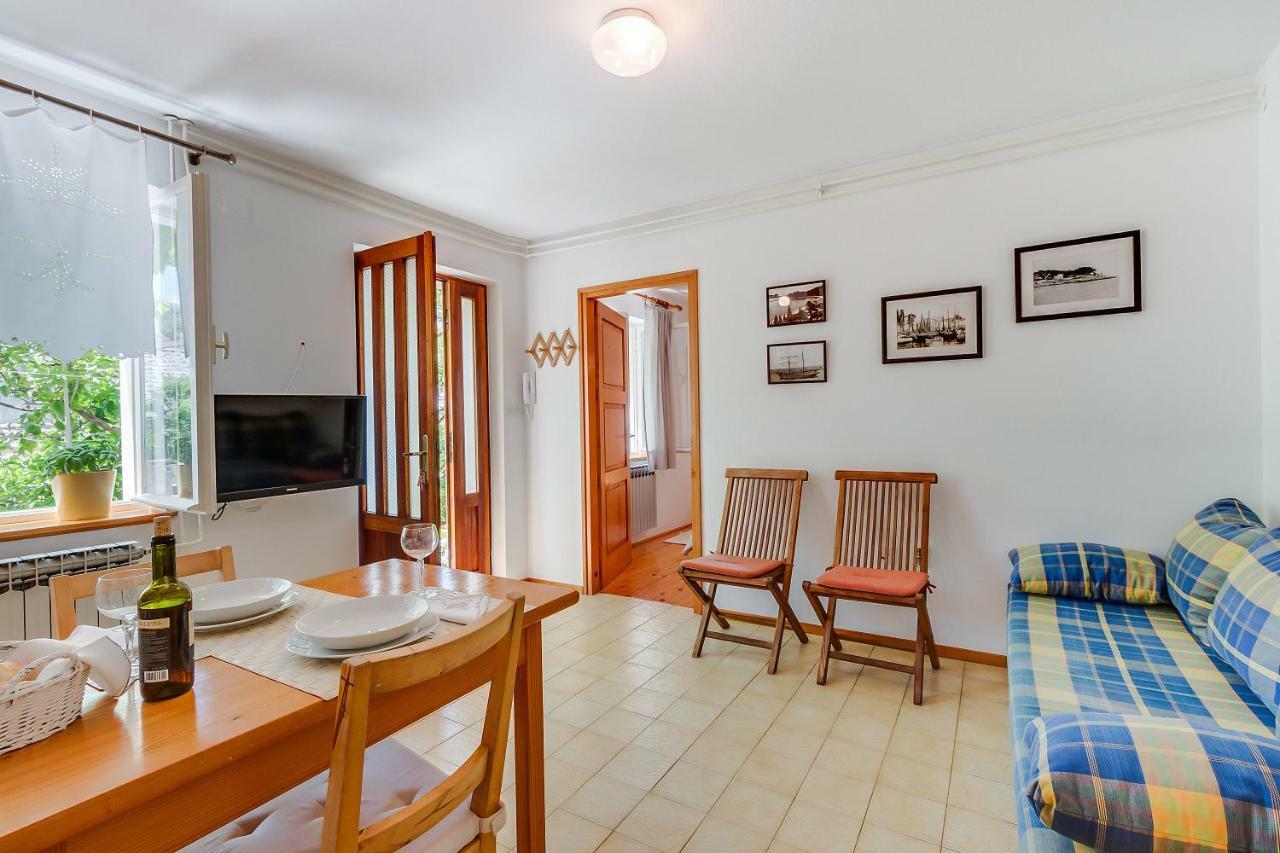 Apartman Pia Mali Lošinj Zewnętrze zdjęcie